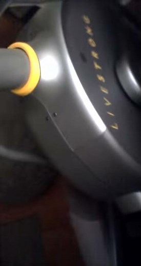 Livestrong Elliptical 10.0E Problems.3gp