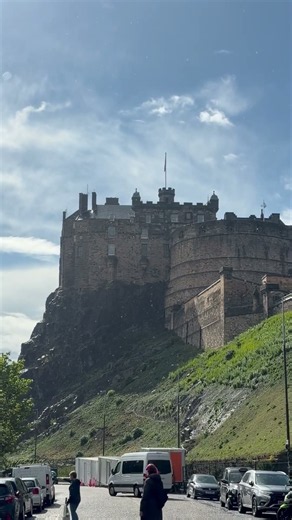 🏴󠁧󠁢󠁳󠁣󠁴󠁿EDINBURGH CASTLE SCOTLAND SIGHTSEEING🏴󠁧󠁢󠁳󠁣󠁴󠁿#scotland #travel #shorts