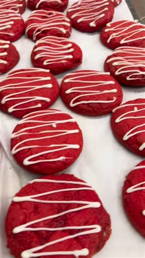 Cookie Bar |Bakery |Delivery on Instagram: "This month was extra sweet because of YOU. Thanks for being part of our cookie journey — here’s what we’ve been up to! 🍪✨ #cookies #cookiebusiness #bakerylove #freshlybaked #bakerlife #foodie #monthlyrecap #behindthebake #sweetdelights #sweetobsession #sweettreatsofinstagram #sweetgram #thecookiebarlv #thecookiebar"