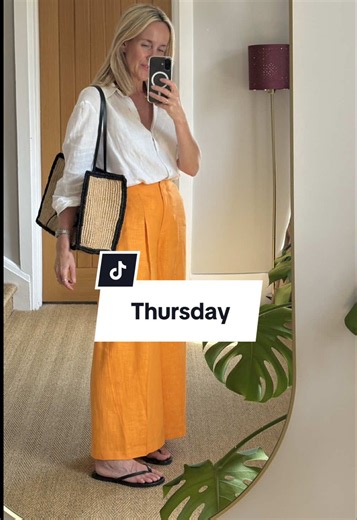 What to Wear in Your Late 40s: Stylish Petite Fashion Tips
