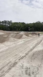 Three days after a massive crash in Detroit and Chase Sexton is back at it 🦾 (via Chase Sexton on IG) 🎟: https://feld.ly/u6fi92 📺: smarturl.it/watchsx | Supercross