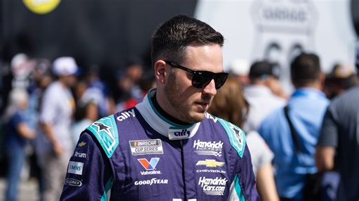 Vertigo sidelines Alex Bowman, forcing him out of Sunday’s Phoenix NASCAR race