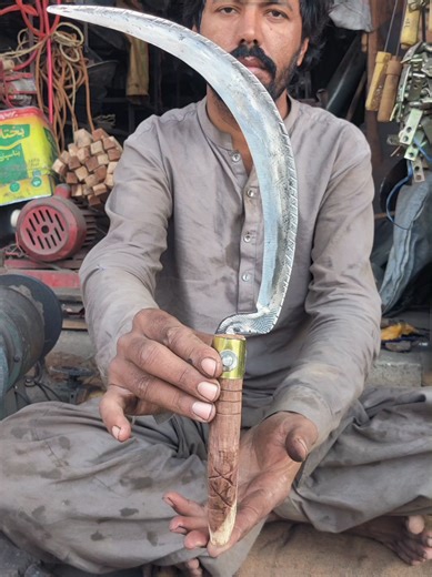 How to Forge a Blacksmithing Sickle from an Old File