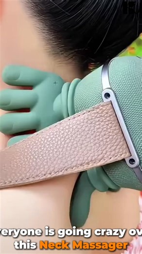 ✨ Stiff Neck? Tight Shoulders? Feel the Relief. With RelaxTrapeze™, just 10 minutes a day melts away tension and helps you feel like you again. This powerful kneading neck massager targets your trapezius and shoulder muscles to relieve stiffness, boost circulation, and restore calm. ✅ Ergonomic design fits perfectly over your shoulders ✅ Deep-tissue kneading for real muscle relief ✅ Use at home, at work, or while traveling ✅ Eases headaches, tension, and daily stress ✅ No appointments, no cords,