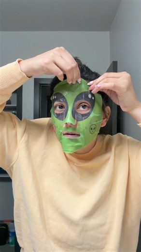 Alien skin care 👽 #shorts #shortsfeed #funskincare #facemask #youtubeshorts #ytshorts