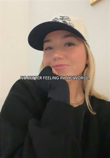 Curating collections on Locker is my version of flow state. 🙂‍↕️✨ #onlineshopping #virtualwishlist #pinterestaesthetic #wantlocker