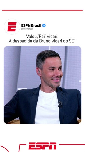 MOMENTO DE DESPEDIDA! Bruno Vicari foi homenageado na sua despedida do SC1! O 'Pai' Vicari passa a integrar o SportsCenter do período da tarde, além do Fala a Fonte, que agora acontece de segunda a sexta, às 11h30, AO VIVO no YouTube da ESPN Brasil e no #DisneyPlus.