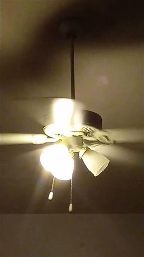Hampton Bay Landmark 3 Plus and Unknown ceiling fan wobbling to Lemon Tang