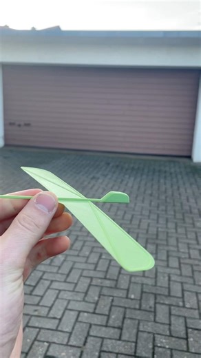 Lightweight Glider✈️✨#3dprinting #diy #creative #satisfying #glider Makerworld model number:1002706