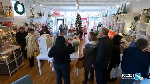 Editorial: Reminder of the importance of shopping local this holiday season