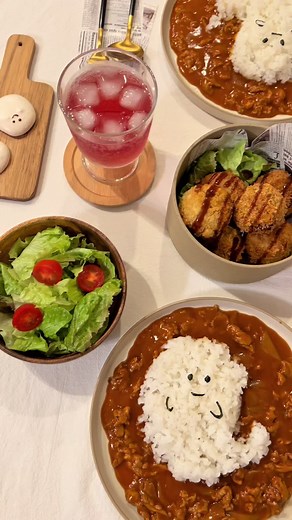 ハロウィンレシピ: おばけハヤシライスとかぼちゃコロッケの作り方