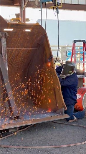 CAT 988G Loader Bucket Conversion