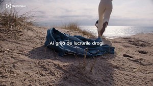7K views · 417 reactions | Bucură-te mai mult timp de hainele tale datorită tehnologiilor inovatoare ale gamei de mașini de spălat rufe Electrolux. Contribuie și tu la un viitor sustenabil, prin economie de apă, energie și detergent. FA LUCRURILE SA DUREZE! | Electrolux | Facebook