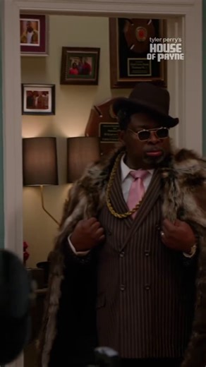 337K views · 14K reactions |  Do you remember… the 21st night of September? Of course we do; it’s Lavan Davis’ birthday! 拾 Unc is stepping out with the birthday energy we like to see!  To the man who has been keeping us laughing for years while looking like a bag of money, happy birthday, OG! | BET | Facebook