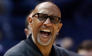 NCAAB News: Big 12 team delivers season’s first upset against SEC opponent