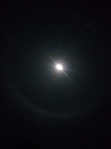 😳Magical phenomenon rainbow ring around the moon✨🌈#rainbow #ring #moon