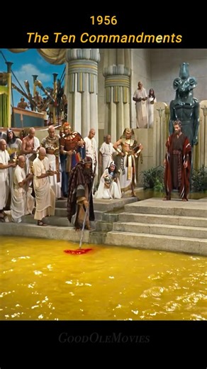 🎬 THE TEN COMMANDMENTS (1956) | Moses turns the 💦 water into blood 🍷 #shorts