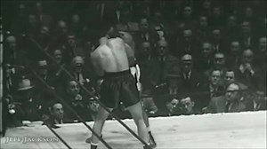 Joe Louis vs Jersey Joe Walcott (1st meeting). Dec. 5, 1947. Madison Square Garden, New York, New York, | I love BOXE