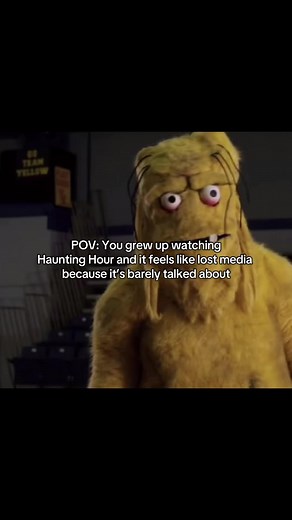 I can never look at mascots the same way again after that one haunting hour episode #fyp #rlstine #goosebumps #halloween #autumn
