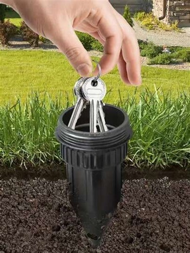 New Practical Watering Can Key Hider, Realistic Key Hiding Container, Outdoor Garden Lawn Waterproof Key Box, Easy To Insert Into Garden Lawn Underground, Waterproof And Corrosion Resistant | SHEIN