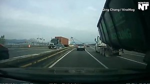 460K views · 2.9K reactions | Dashcam video caught this tractor-trailer overturning on a major bridge in New York. | NBC News | Facebook