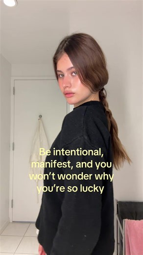 sofiegomez (@sofiegomez)’s videos with original sound - 𝜗𝜚gabby