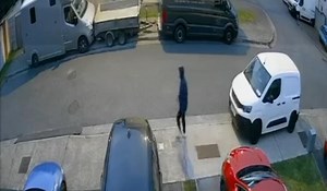 WATCH: Man makes brazen attempt to break into vehicles in Kilkenny