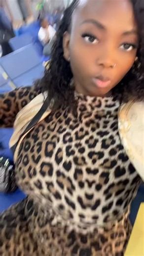 QUEENZAZZY (@queen_zazzy)’s videos with original sound - Kj lyrics