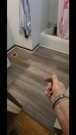 Installing LVP flooring is a "SNAP" !!! Locking/floating floors #lvpfloors #flooring #diy #lvp