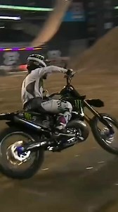 41K views · 725 reactions | Freestyle some tricks motocross  . . . . . . #perte #neiperte #wsx #mx2 #amamotocross #supercross #enduro #mxgp #isde #motocross 朗️ #perte #neiperte #wsx #mx2 #amamotocross #supercross #enduro #mxgp #isde #motocross #fblifestyle | The Cross | Facebook