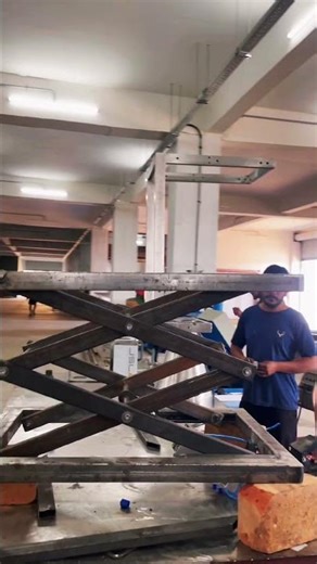 Small Lift Mechanism | Pneutomatic Engineering