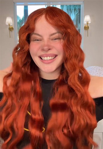 Explore Wavy Talk: Techniques for Wavy Hair