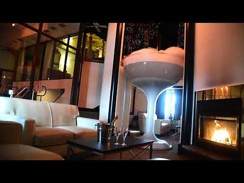 Champagne Tower Suite at Cove Haven Resort ambiance (4 hours)