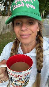 Should you workout if you’re sick?!! I’ve been fighting a summer cold for a week Still walking still getting my strength training workouts in I felt pretty good despite fighting a cold to be honest Then last night my nose was getting more stuffy, I had a sinus headache and shitty sleep So I’m going to skip the gym this morning, but still get steps in A good rule of thumb when deciding whether to exercise while sick is the “neck check.” If your symptoms are above the neck (like a runny nose, snee