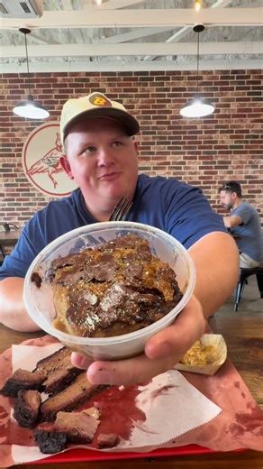 Matt finished up at Redbird with the cheesy scallop potatoes and the chocolate chip bread pudding… and yeah… they did NOT miss 😮‍🔥 There’s a reason we had Redbird #1 on our 2025 Top 25 list. Amir and the crew are cooking at a crazy level right now. Every visit just confirms it. If you’re anywhere near Beaumont or Port Neches, this is your sign. And when you go… tell ’em The Boys sent you 🔥 #BoysBBQ #TexasBBQ #RedbirdBBQ #BBQTok