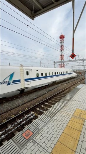 N700A 東海道新幹線 のぞみ 博多行き列車の通過の様子です。JR東海 岐阜羽島駅 SHINKANSEN