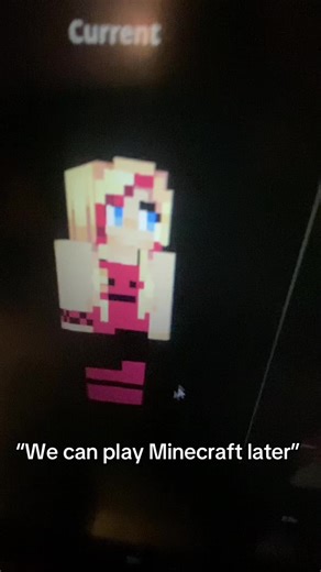 I finally fixed the black part on my Minecraft skins bracelet not to brag 😎😎😎 (I lost the skin file and only recently found it) #minecraft #relate #didijustcatchalittlebitofattitude #cutitoutbeforeislapitoutyourface #minecraftmeme