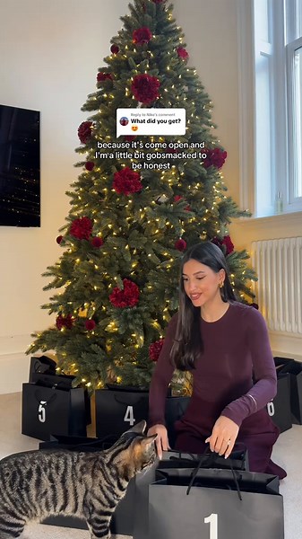 Replying to @Niko ADVENT CALENDAR DAY 1,2&3🖤 #adventcalendaropening