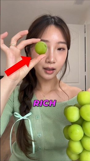 In japan🇯🇵, only rich🤑 people🧑‍🧑‍🧒‍🧒 eat fruit🍇🍉 #shorts #shortvideo #japan 🇯🇵 #fruit 🍓🍇🍉