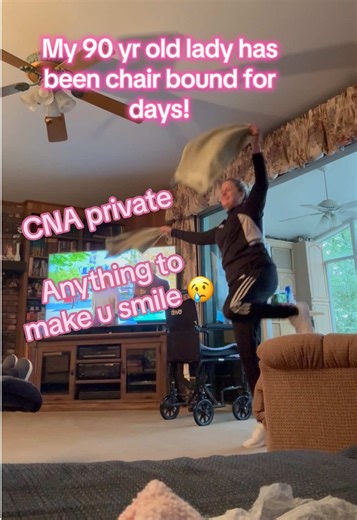 She gave me an 8 out of 10 for my dance show 🤣 #jonesattheendoftheblock #mamajones #cna #privatecaregiver #healthcare