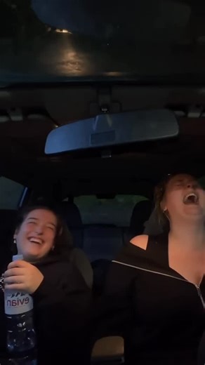 Mindless Logic on Instagram: "Cheeky throwback! What’s your favourite Mindless Logic clip? #mindlesslogic #throwback #oodie"