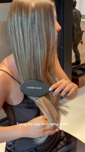 If you wear hair extensions, your brush matters. An extension-safe detangling brush helps prevent pulling, shedding, and breakage, keeping both your natural hair and extensions healthy. #HairExtensions #ExtensionCare #lacedhairextensions #HairTok #LongHair