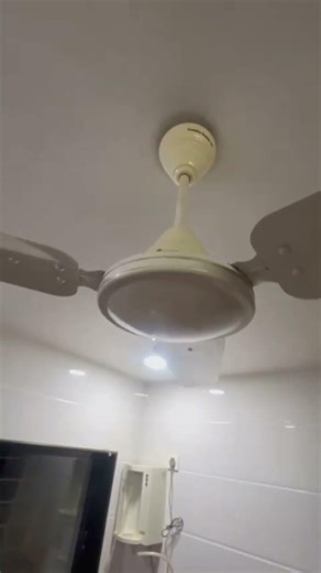 crompton cool Breeze 1200mm ceiling fan 3/3 #ceilingfan #fyp #crompton #cromptonceilingfan #fans