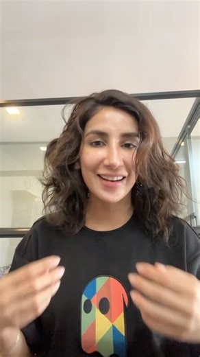 Nish Hair on Instagram: "This half wig is a life saver when you don’t want to style your own hair and simply use the “half wig” Available in curly/wavy & Straight Hair Texture #nishhair #nishhairkimalkin #halwig #hairwig"