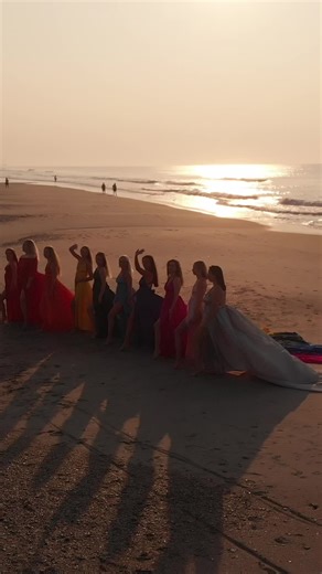 The best part of each photoshoot I run is getting to see the girls I photograph seem so carefree and confident in themselves! I’m absolutely in love with the aesthetic of flowy dresses for this reason alone. What makes it all worthwhile is being able to capture individuals candid in their element and convey their actual sentiments through my work! ✨✨✨ #myrtlebeach #myrtlebeachphotographer #myrtlebeachphotography #northmyrtlebeach #charlestonphotographer #flyingdress #pawleysislandsc #seniorphoto