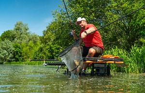 76K views · 968 reactions | CATCHING BREAM ON THE FEEDER - with STEVE RINGER Another chance to watch the master Steve Ringer Fishing in action at the awesome Ferry Meadows country park! We challenged the World #1 ranked feeder angler to catch 10 bream in one session; did he complete the mission??? Find out NOW ✅ | Tackle Guru | Facebook