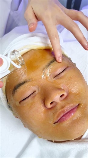 ✨Retinol and Vitamin C masks offer professional lifting, firming, and brightening effects.