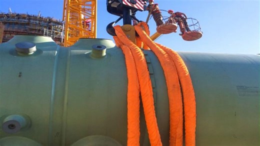 氯磺化聚乙烯类防潮抗渗涂料，通常需要通风，以正常干燥