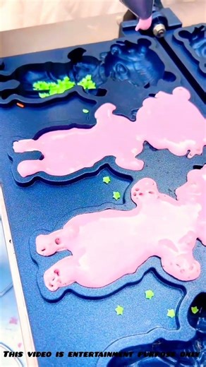 “Homemade Green Coconut Cake by a Lovely Lady 👩‍🍳🥥🍰”#shorts