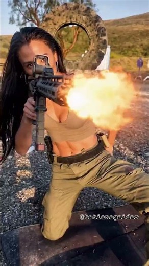 INCREDIBLE ONE-HANDED RELOAD 💥 Is this TACTICAL or TACTICOOL? 😎